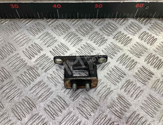 Петля крышки багажника Kia Sorento I (JC/BL) 2002-2006  Kia Sorento Sorento I (JC/BL) 2002-2006