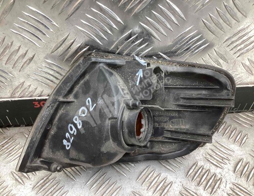 Поворотник правый Nissan Almera I (N15) 1995-2000  Nissan Almera Almera I (N15) 1995-2000