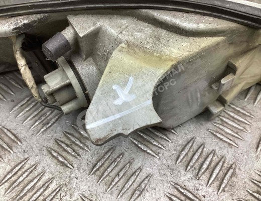 Поворотник левый Mazda 626 IV (GE/GV) 1992-1997  Mazda 626 626 IV (GE/GV) 1992-1997