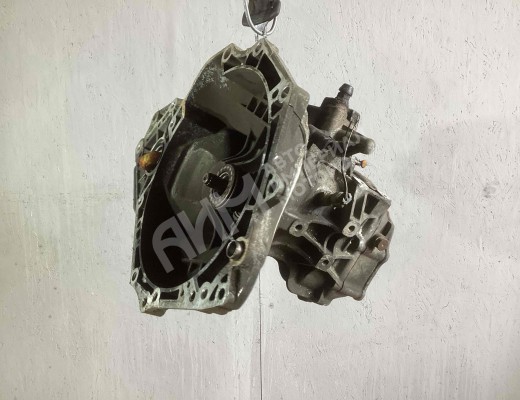 КПП механическая (МКПП) 5-ступенчатая  Opel Corsa C 2000-2003