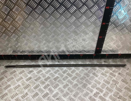 Молдинг стекла двери передней левой наружный Volvo V50 (MW) 2003-2007  Volvo V50 V50 (MW) 2003-2007
