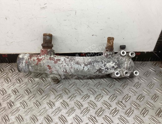 Фланец (тройник) системы охлаждения Iveco Stralis I 2002-2012  Iveco Stralis Stralis I 2002-2012