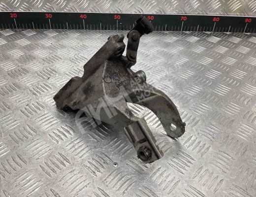 Кронштейн КПП Peugeot 607 2004-2009 рестайлинг  Peugeot 607 607 2004-2009 рестайлинг