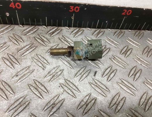 Датчик температуры охлаждающей жидкости Volvo FLC I (1996-2000)  Volvo FLC FLC I (1996-2000)