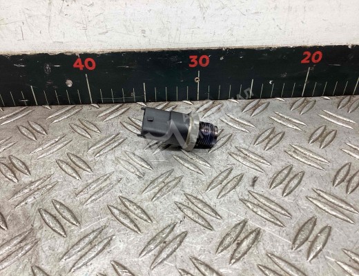 Датчик давления топлива MAN TGA 2000-2008  MAN TGA TGA 2000-2008