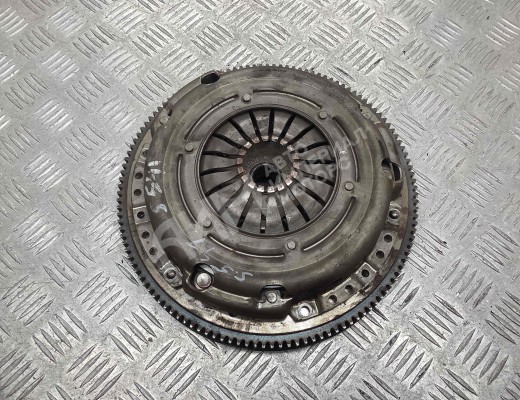 Комплект сцепления Volkswagen Golf V (1K) 2004-2009  Volkswagen Golf Golf V (1K) 2004-2009