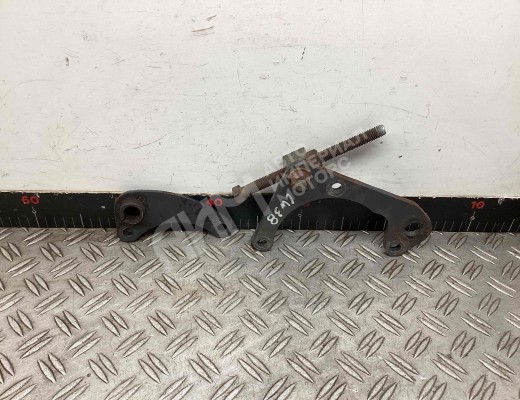 Кронштейн компрессора кондиционера Renault Midlum I 2000-2006  Renault Midlum Midlum I 2000-2006