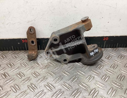 Кронштейн генератора Iveco Stralis I 2002-2012  Iveco Stralis Stralis I 2002-2012