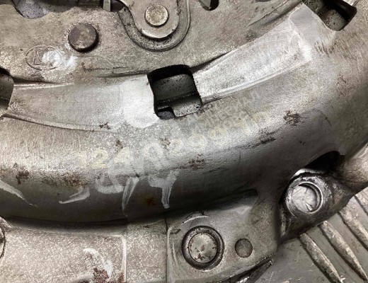 Корзина сцепления Volkswagen Passat B5+ (3B) 2000-2005 рестайлинг  Volkswagen Passat Passat B5+ (3B) 2000-2005 рестайлинг