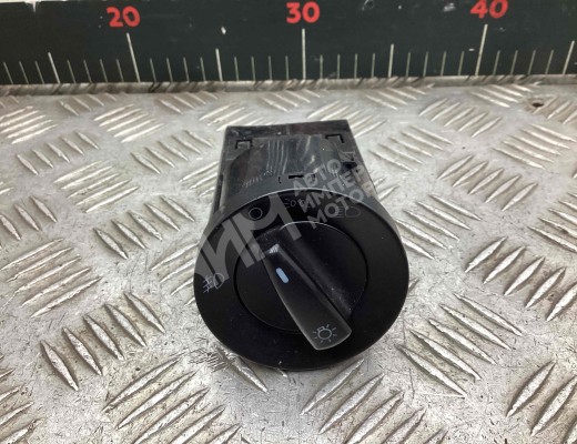 Переключатель света  Volkswagen Passat B5+ (3B) 2000-2005 рестайлинг