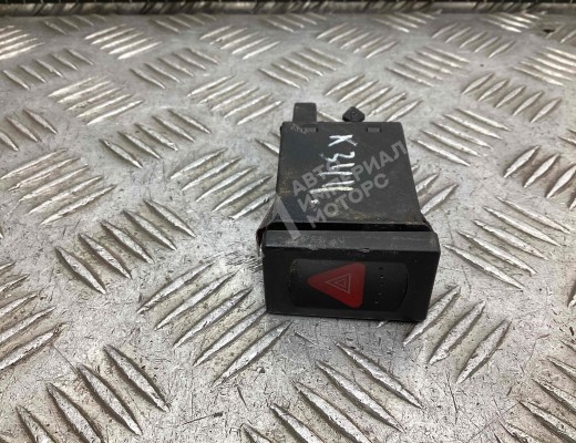 Кнопка аварийной сигнализации Volkswagen Passat B5+ (3B) 2000-2005 рестайлинг  Volkswagen Passat Passat B5+ (3B) 2000-2005 рестайлинг