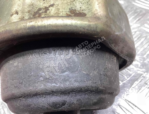 Подушка крепления КПП Volkswagen Transporter T4 (7D) 1990-1997  Volkswagen Transporter Transporter T4 (7D) 1990-1997