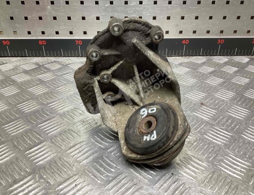 Кронштейн КПП Mercedes МВ100 (W631) 1981-1996  Mercedes 100 МВ100 (W631) 1981-1996