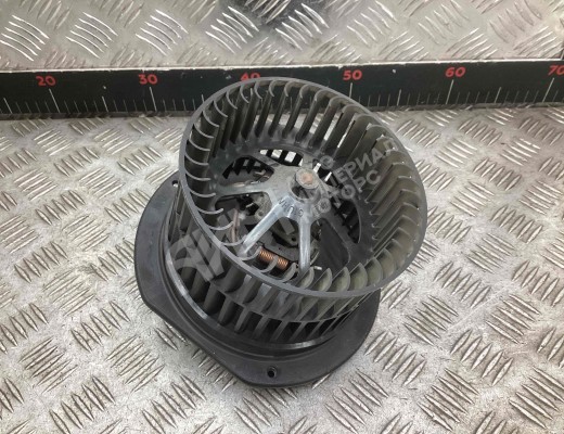 Моторчик печки Volkswagen Sharan I (7M) 2000-2003 рестайлинг  Volkswagen Sharan Sharan I (7M) 2000-2003 рестайлинг