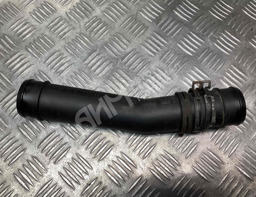 Патрубок интеркулера Volkswagen Sharan I (7M) 2000-2003 рестайлинг  Volkswagen Sharan Sharan I (7M) 2000-2003 рестайлинг