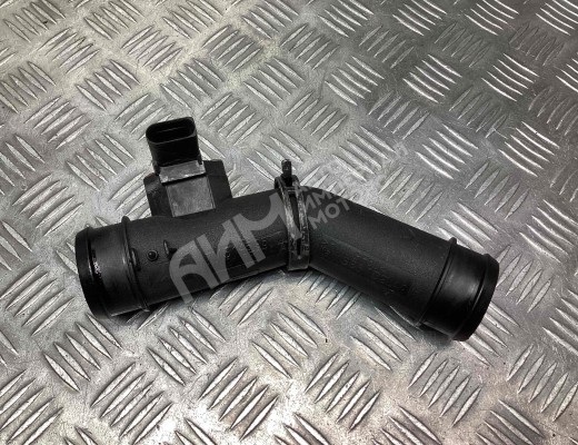 Патрубок интеркулера Volkswagen Sharan I (7M) 2000-2003 рестайлинг  Volkswagen Sharan Sharan I (7M) 2000-2003 рестайлинг