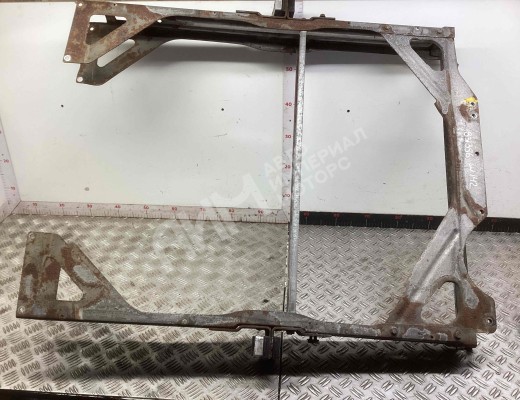 Кронштейн радиатора Volvo FM II 2001-2013  Volvo FM FM II 2001-2013