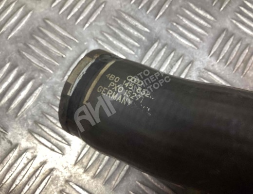 Патрубок интеркулера Audi A6 C5 (4B) 1997-2001  Audi A6 A6 C5 (4B) 1997-2001