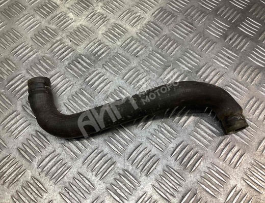 Патрубок (трубопровод, шланг) Audi 80 B4 (8C) 1991-1995  Audi 80 80 B4 (8C) 1991-1995