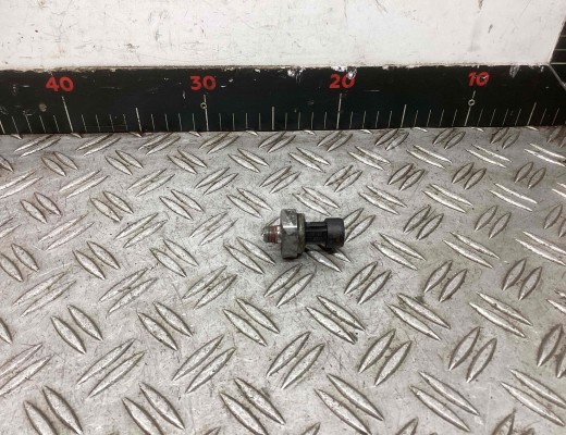 Датчик давления масла Renault Midlum I 2000-2006  Renault Midlum Midlum I 2000-2006