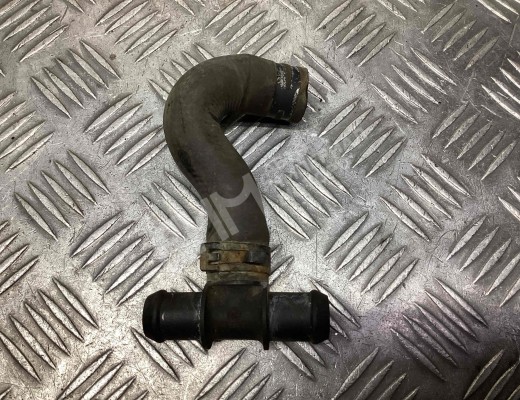 Фланец (тройник) системы охлаждения Seat Alhambra I (7M) 2000-2010 рестайлинг  Seat Alhambra Alhambra I (7M) 2000-2010 рестайлинг