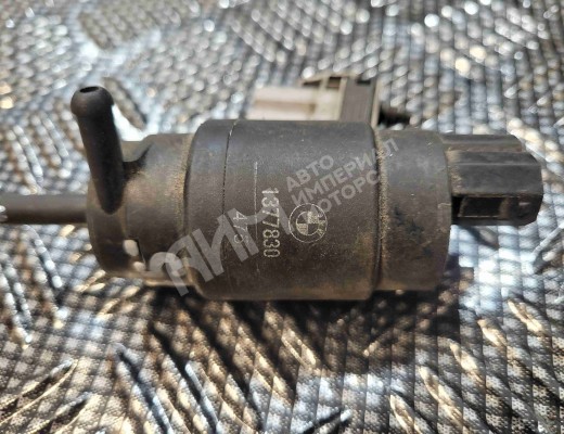 Насос (моторчик) омывателя стекла BMW 5-Series (E39) 1995-2000  BMW 5-Series 5-Series (E39) 1995-2000