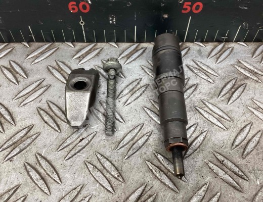 Форсунка Mercedes Vario (W670) 1996-2013  Mercedes Vario Vario (W670) 1996-2013