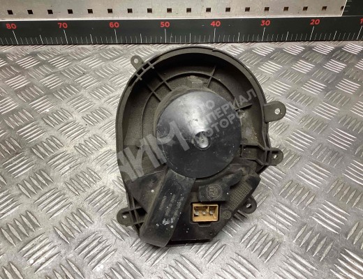 Моторчик печки Audi A4 B5 (8D) 1994-1999  Audi A4 A4 B5 (8D) 1994-1999