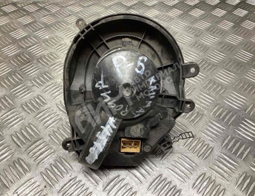 Моторчик печки Audi A4 B5 (8D) 1994-1999  Audi A4 A4 B5 (8D) 1994-1999