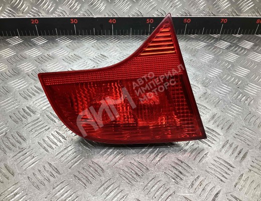 Фонарь крышки багажника левый Audi A4 B7 (8EC, 8ED) 2004-2008  Audi A4 A4 B7 (8EC, 8ED) 2004-2008