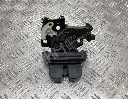 Замок багажника Audi A4 B7 (8EC, 8ED) 2004-2008  Audi A4 A4 B7 (8EC, 8ED) 2004-2008