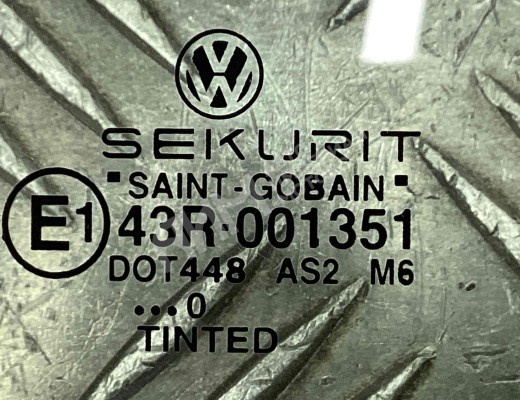 Стекло двери передней правой Volkswagen Golf IV (1J) 1997-2004  Volkswagen Golf Golf IV (1J) 1997-2004