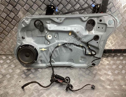 Стеклоподъемник передний правый Volkswagen Golf IV (1J) 1997-2004  Volkswagen Golf Golf IV (1J) 1997-2004