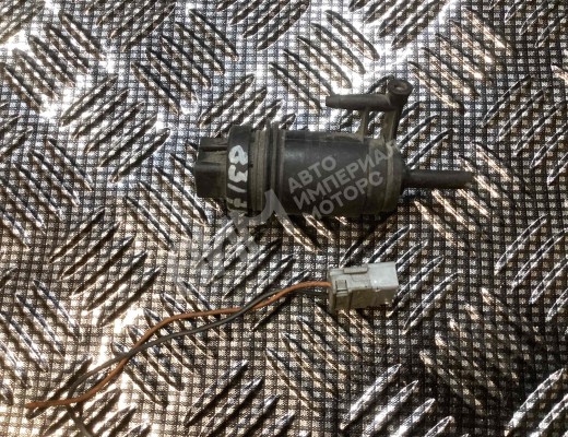 Насос (моторчик) омывателя стекла Renault 19 1988-2000  Renault 19 19 1988-2000