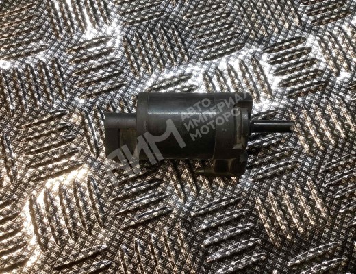 Насос (моторчик) омывателя стекла Renault 19 1988-2000  Renault 19 19 1988-2000