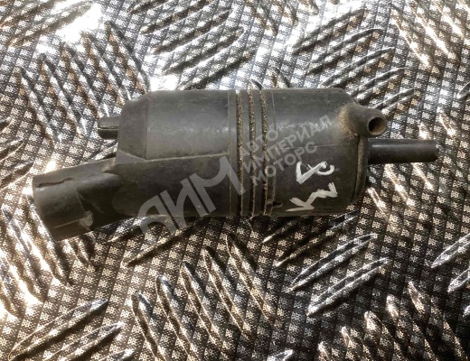 Насос (моторчик) омывателя стекла Chevrolet Alero I 1998-2004  Chevrolet Alero Alero I 1998-2004