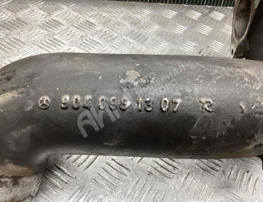 Патрубок интеркулера Mercedes Vario (W670) 1996-2013  Mercedes Vario Vario (W670) 1996-2013