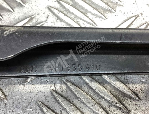 Щеткодержатель (поводок стеклоочистителя, дворник) Audi A6 C6 (4F) 2004-2008  Audi A6 A6 C6 (4F) 2004-2008