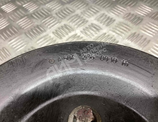 Насос гидроусилителя руля Mercedes E (W210) 1999-2002 рестайлинг  Mercedes E E (W210) 1999-2002 рестайлинг