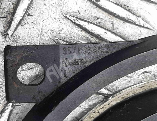 Эмблема Volkswagen Passat B3 1988-1993  Volkswagen Passat Passat B3 1988-1993