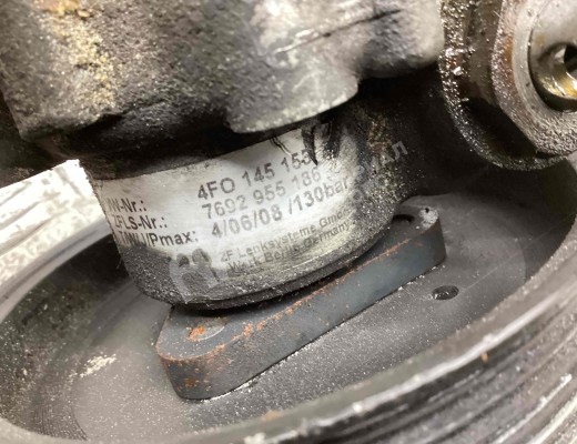 Насос гидроусилителя руля Audi A6 C6 (4F) 2004-2008  Audi A6 A6 C6 (4F) 2004-2008