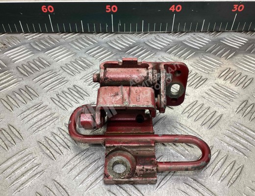Петля двери передней правой Audi A6 C5 (4B) 1997-2001  Audi A6 A6 C5 (4B) 1997-2001