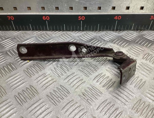 Петля капота правая Audi 100 C4 (4A) 1990-1995  Audi 100 100 C4 (4A) 1990-1995