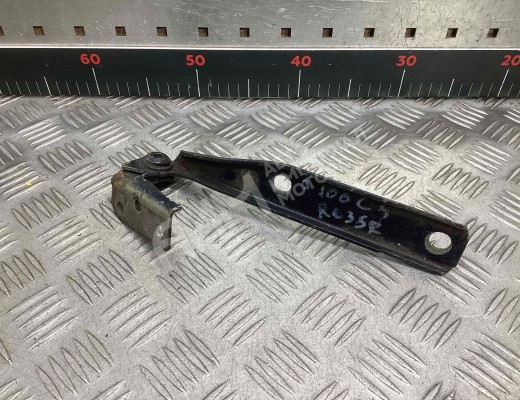 Петля капота левая Audi A6 C4 (4A) 1994-1997  Audi A6 A6 C4 (4A) 1994-1997