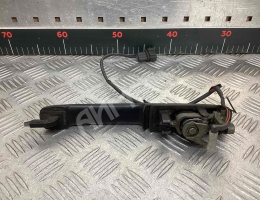 Ручка наружная передняя правая Volkswagen Passat B4 (3A) 1993-1997  Volkswagen Passat Passat B4 (3A) 1993-1997