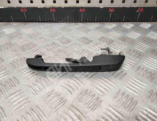 Ручка наружная задняя правая Audi 100 C3 1982-1991  Audi 100 100 C3 1982-1991