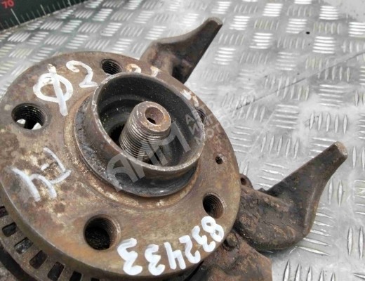 Ступица передняя правая Skoda Octavia A4 Tour (1U) 1996-2010  Skoda Octavia Octavia A4 Tour (1U) 1996-2010