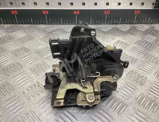 Замок двери передней левой Volkswagen Golf IV (1J) 1997-2004  Volkswagen Golf Golf IV (1J) 1997-2004