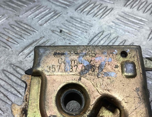Замок двери передней правой Volkswagen Passat B3 1988-1993  Volkswagen Passat Passat B3 1988-1993
