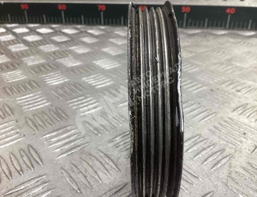 Шкив насоса гидроусилителя Volkswagen Passat B5+ (3B) 2000-2005 рестайлинг  Volkswagen Passat Passat B5+ (3B) 2000-2005 рестайлинг
